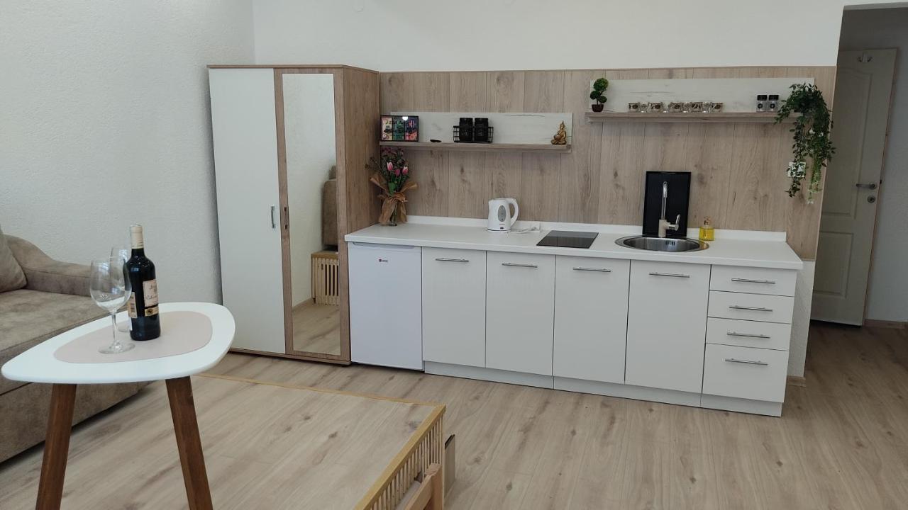 Studio Apartment - A Bit Of Joy SJJ Esterno foto